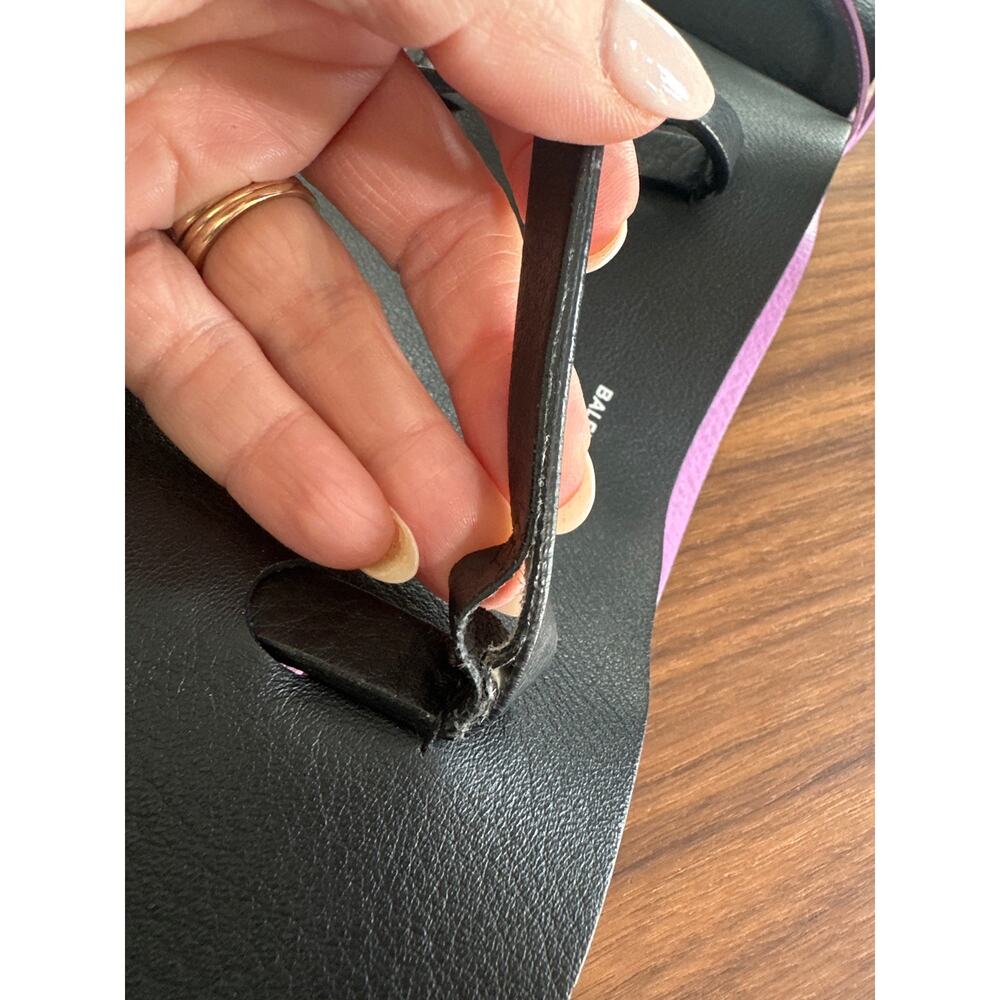 Balenciaga Leather Everyday Tote - Picture 12 of 16